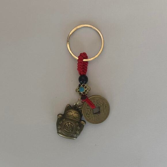 Y2K Red Gold Lucky Cat Keychain Embroidered Charm Decorative Accessory - Picture 2 of 6